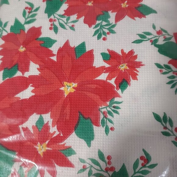Table Cover Poinsette Paper 51" x 96" Plastic Back New Vintage Beach Brand - Picture 3 of 7